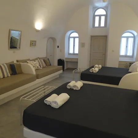 Yposkafo - - Santorini