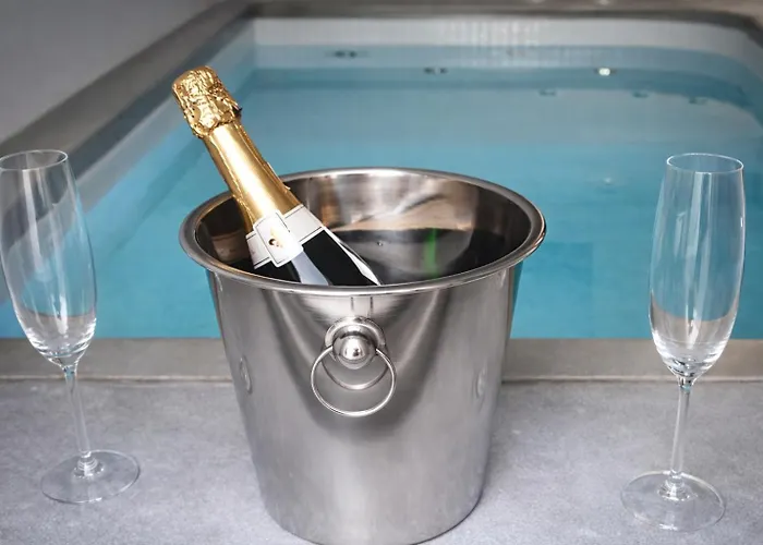 Yposkafo - - Santorini *