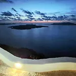 Yposkafo - - Santorini * Тира