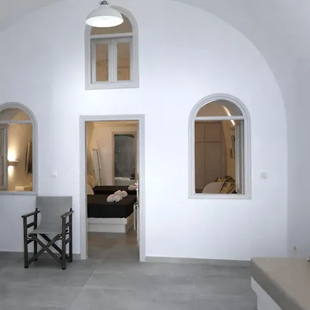 Yposkafo - - Santorini *
